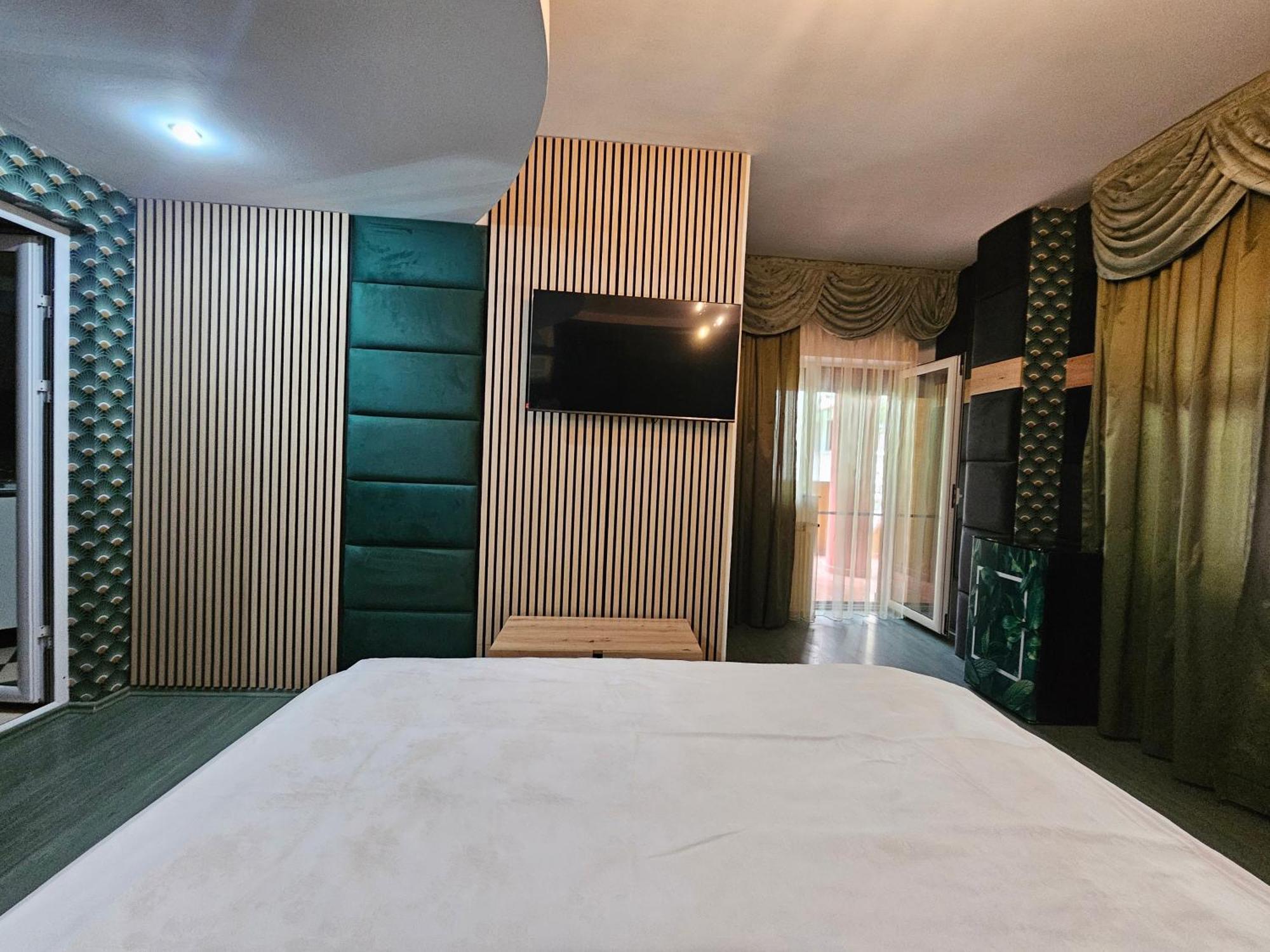 Simple Villa Rooms National Arena Self Check In Бухарест Екстер'єр фото