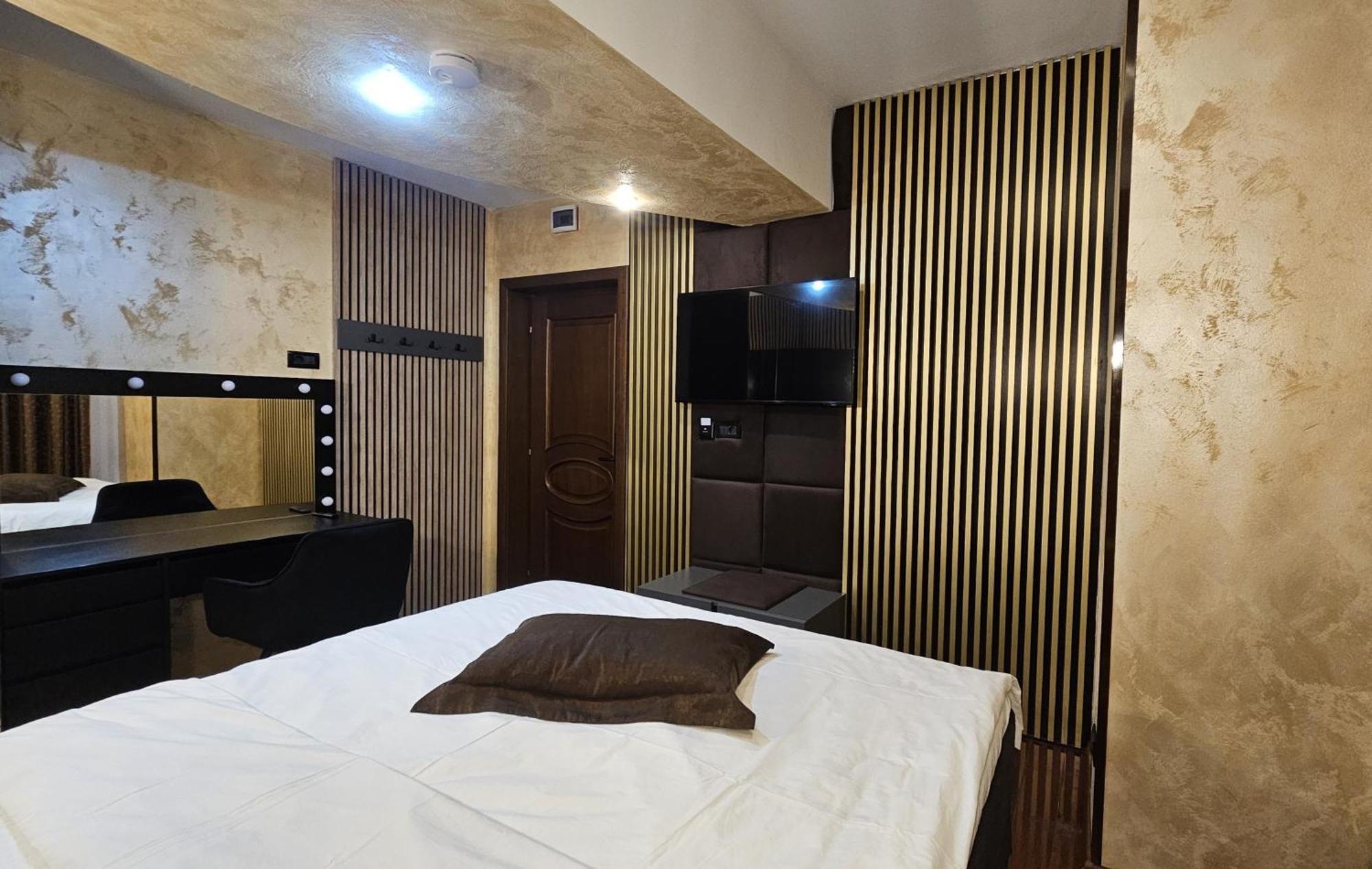 Simple Villa Rooms National Arena Self Check In Бухарест Екстер'єр фото